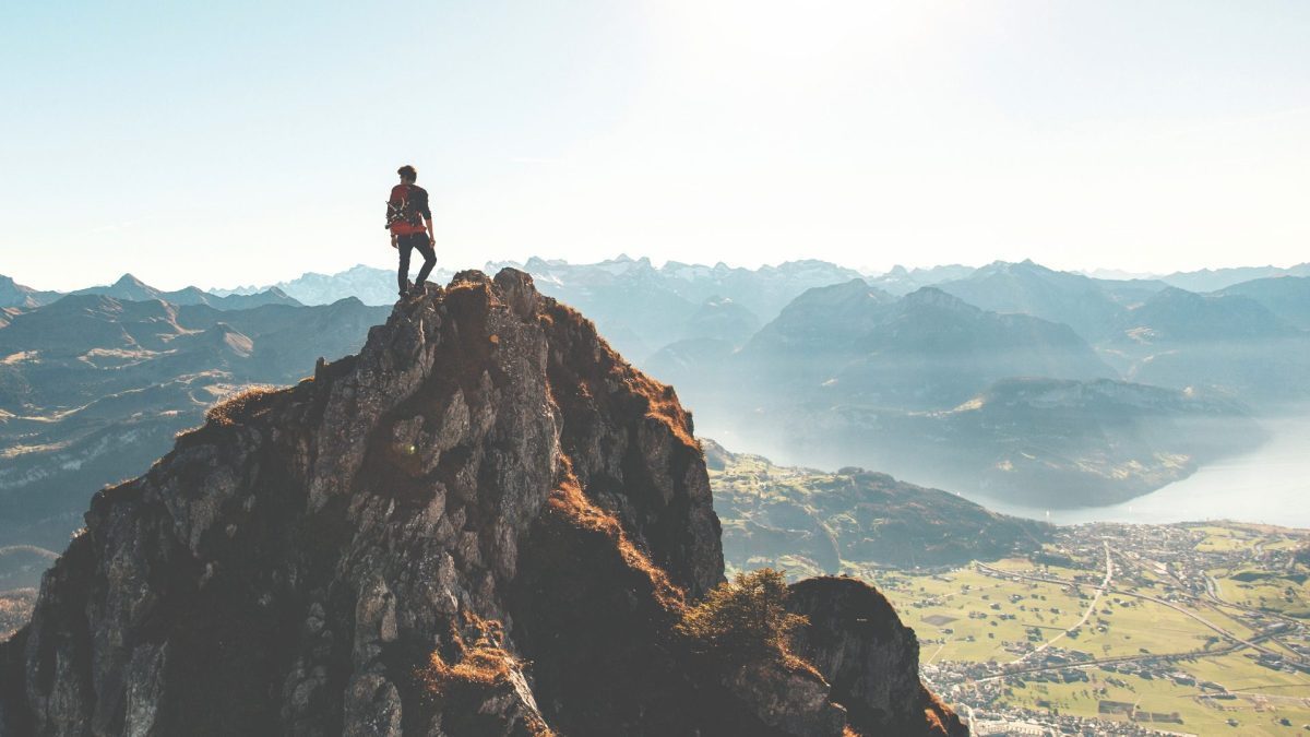 List of Clothing for Mountain Climbing Beginners